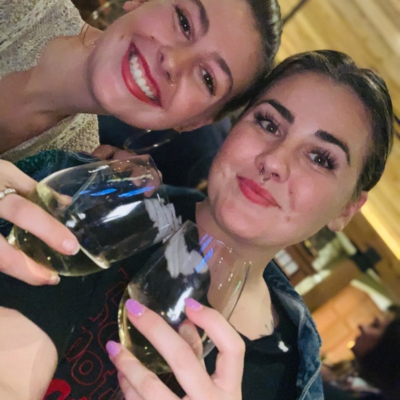 Meet your Posher, Emma - Picture 5 of 8